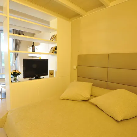 Aparthotel Avellino Historic 4*