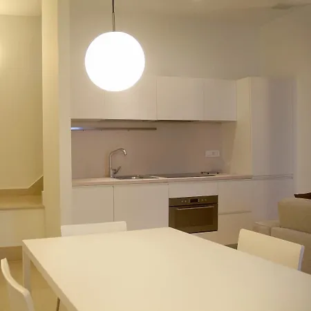 Avellino Historic Aparthotel 4*