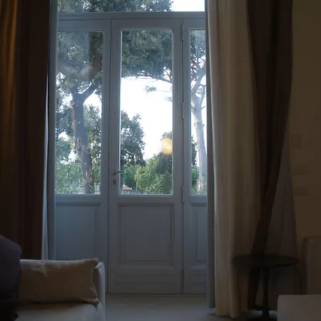 Avellino Historic Aparthotel 4*