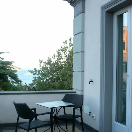 Avellino Historic 4* Pozzuoli